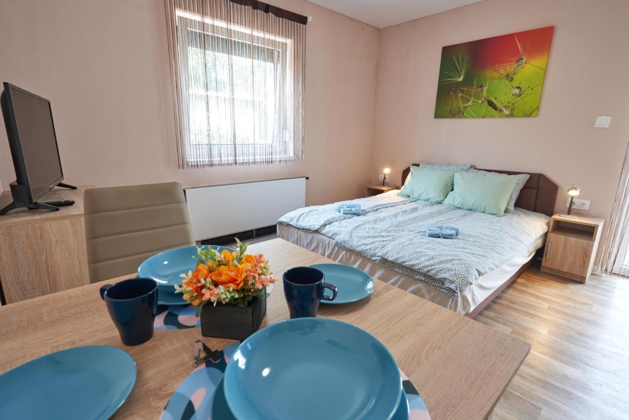 Thermal Apartman - Fsz Gardony Bagian luar foto
