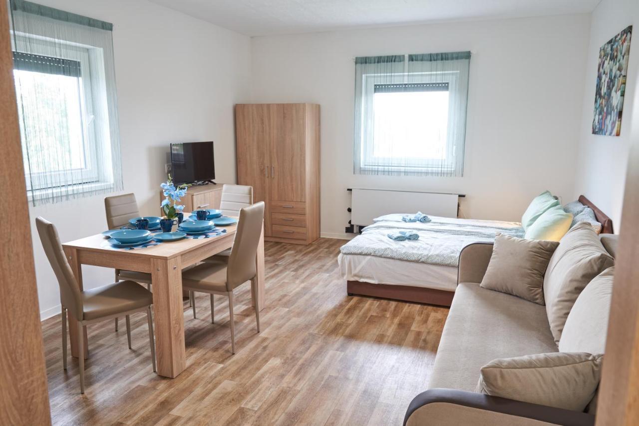 Thermal Apartman - Fsz Gardony Bagian luar foto