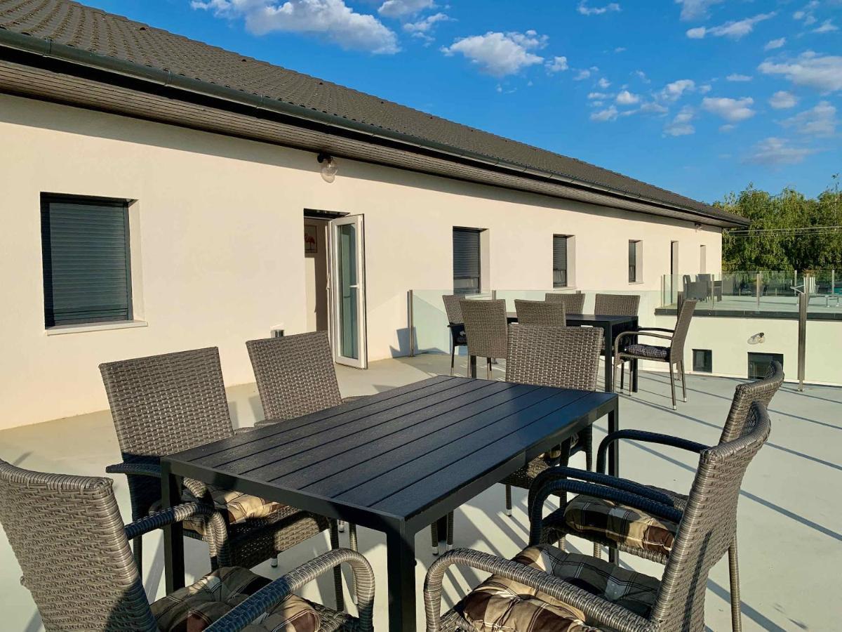 Thermal Apartman - Fsz Gardony Bagian luar foto